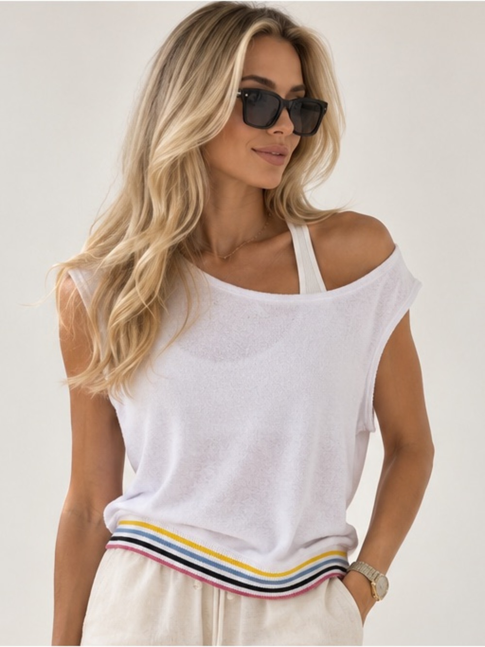 $85 KYODAN White Short Sleeve Towel Material Knit Tee with Rainbow Hem